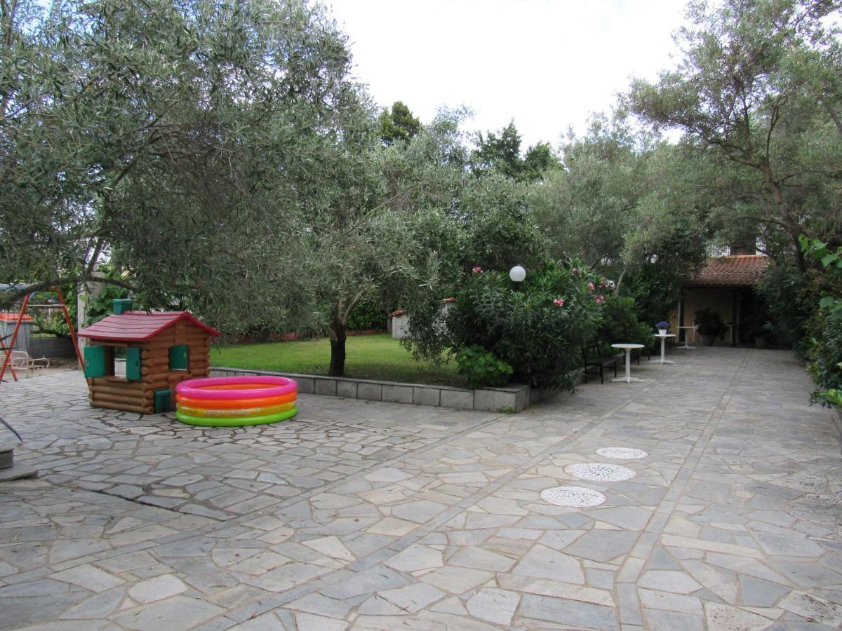 Hotel Argilos Asprovalta Bagian luar foto